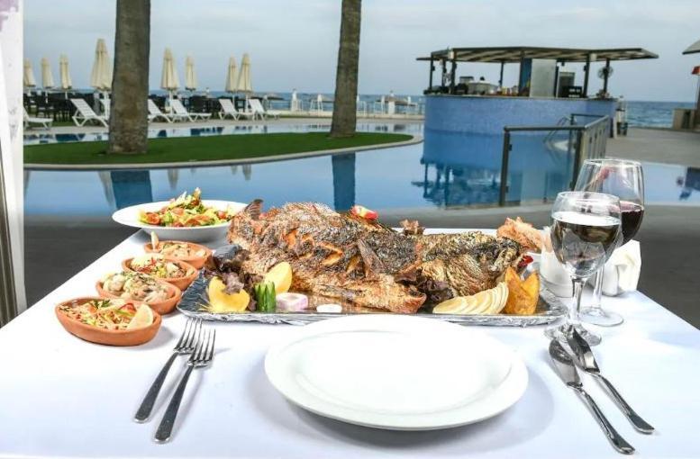 Mimoza Beachfront Hotel & Restaurant Famagusta (Northern Cyprus) Esterno foto